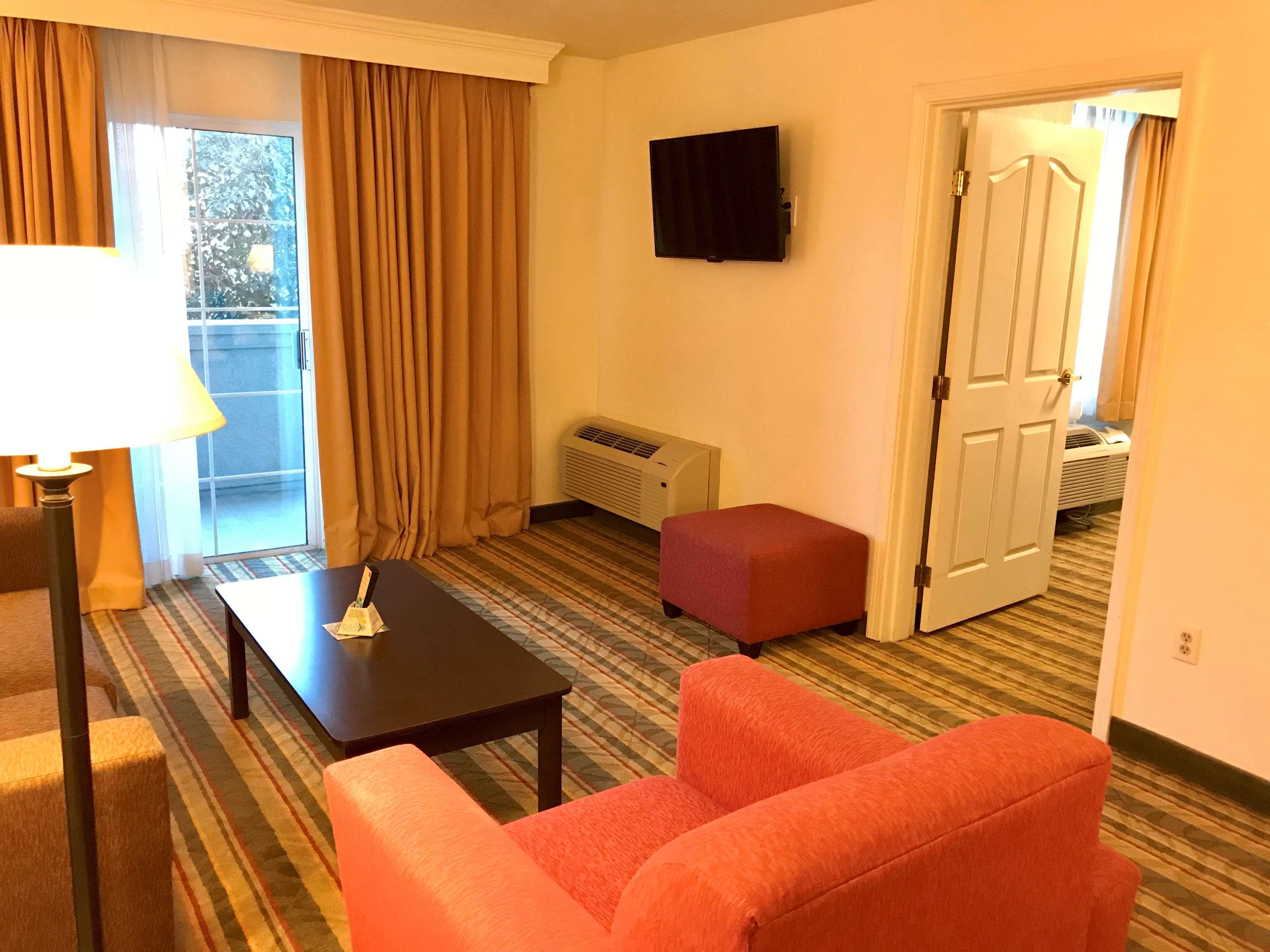Best Western Plus Мус-Джо Экстерьер фото